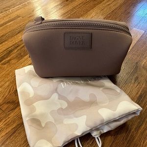 NWT Dagne Dover Small Hunter in Dune